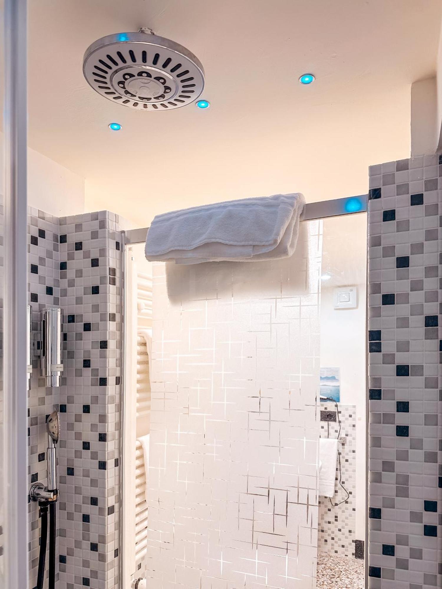 Villa Gelsomino Exclusive House 산타마르게리타리구레 외부 사진